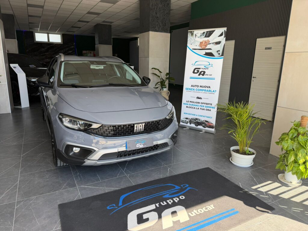 FIAT TIPO CROSS